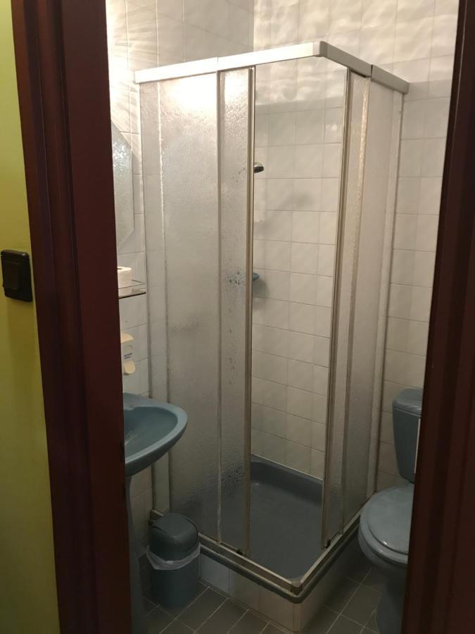 Koroes Hotel Kiskoros Buitenkant foto