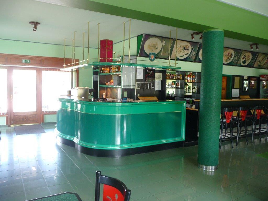 Koroes Hotel Kiskoros Buitenkant foto